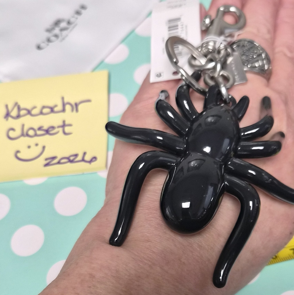 Coach Spider Bag Charm NWT CAX79 - ๐๐จ๐ฅ๐ ๐๐ฎ๐ญ ๐๐๐ซ๐จ๐ฌ๐ฌ ๐๐จ๐๐๐ก! - Picture 6 of 13